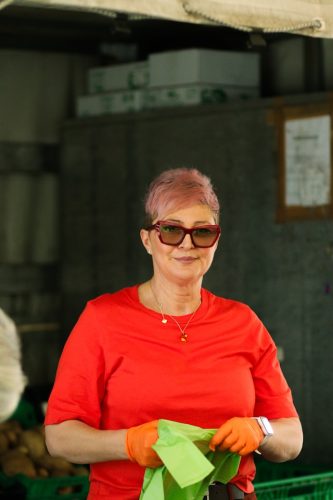 Is Sagging Neck Skin Affecting How You Feel in Photos or Conversation?